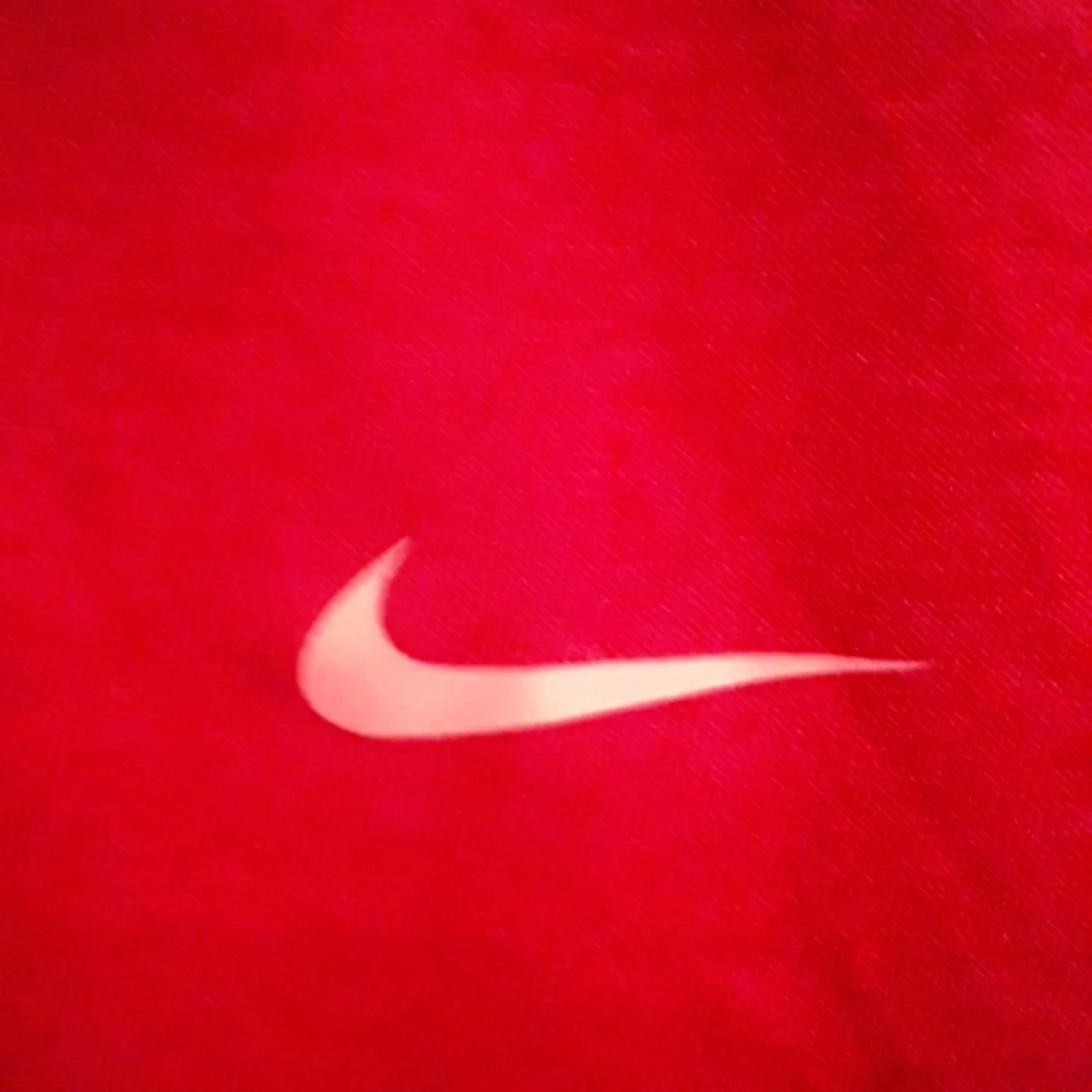 Nike Dri-fit Women's T-Shirt. - Picture 2 of 6
